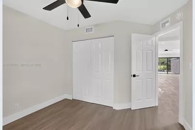 9575 NW 38th Pl, Sunrise, FL 33351 - Photo 32
