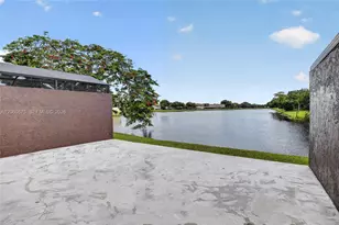 9575 NW 38th Pl, Sunrise, FL 33351 - Photo 4
