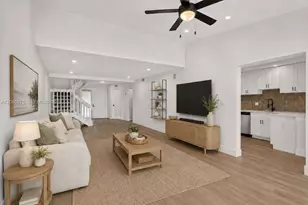 9575 NW 38th Pl, Sunrise, FL 33351 - Photo 2
