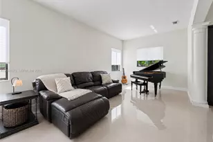 5889 SW 17th St, Miami, FL 33155 - Photo 4