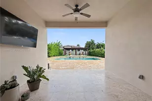 5889 SW 17th St, Miami, FL 33155 - Photo 34