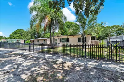 135 NW 121st St, North Miami, FL 33168 - Photo 2