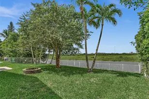 1208 NW 144th Terrace, Pembroke Pines, FL 33028 - Photo 18