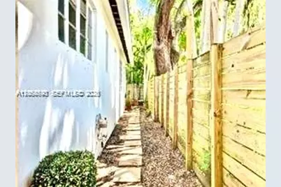 400 NE 86th St #400, El Portal, FL 33138 - Photo 34