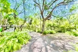 400 NE 86th St, El Portal, FL 33138 - Photo 4