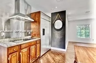 400 NE 86th St, El Portal, FL 33138 - Photo 10