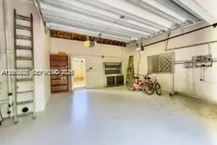 400 NE 86th St, El Portal, FL 33138 - Photo 8