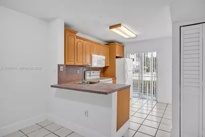 2575 SW 27th Ave #111, Miami, FL 33133 - Photo 4