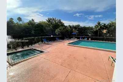 721 N Pine Island Rd #104, Plantation, FL 33324 - Photo 24