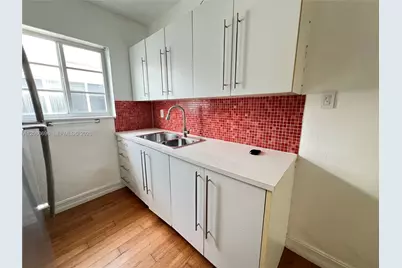 7315 Byron Ave #12, Miami Beach, FL 33141 - Photo 2