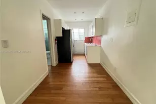 7315 Byron Ave, Miami Beach, FL 33141 - Photo 4