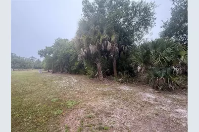 Golden Gate Est E 46 E, Naples, FL 34120 - Photo 2