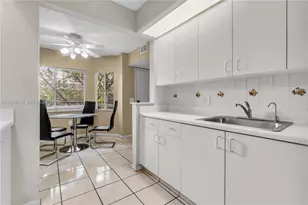750 SW 138th Ave, Pembroke Pines, FL 33027 - Photo 18