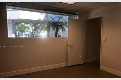 721 NE 3rd Ave, Fort Lauderdale, FL 33304 - Photo 12