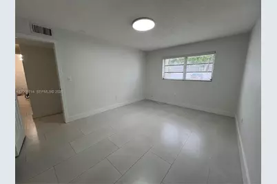 9520 SW 8th St #118, Miami, FL 33174 - Photo 6