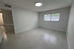 9520 SW 8th St, Miami, FL 33174 - Photo 6