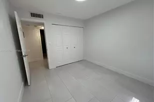 9520 SW 8th St, Miami, FL 33174 - Photo 22