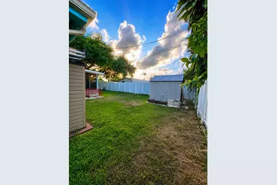 9395 Nassau Dr, Cutler Bay, FL 33189 - Photo 10