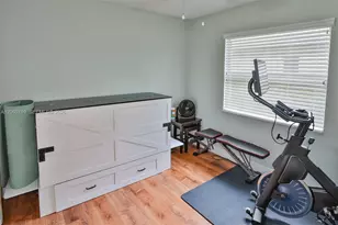 3447 Silverstone Ct, Plant City, FL 33566 - Photo 12