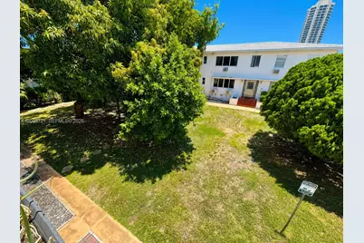 7407 Byron Ave #3, Miami Beach, FL 33141 - Photo 32