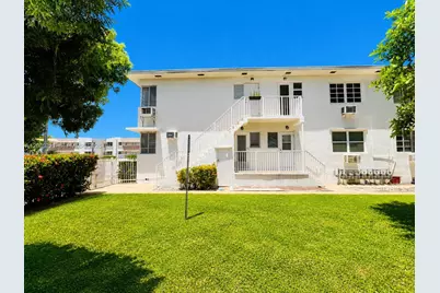 7407 Byron Ave #3, Miami Beach, FL 33141 - Photo 36