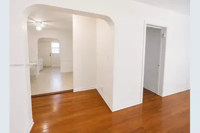 7407 Byron Ave #3, Miami Beach, FL 33141 - Photo 10