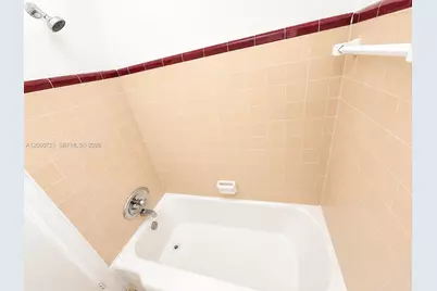 7407 Byron Ave #3, Miami Beach, FL 33141 - Photo 22