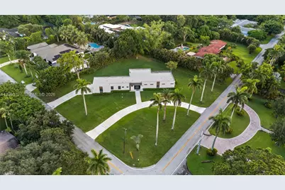 360 Holly Ln, Plantation, FL 33317 - Photo 52