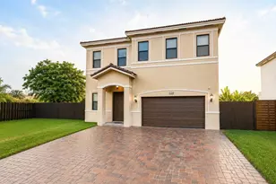 27280 SW 136th Path, Homestead, FL 33032 - Photo 2