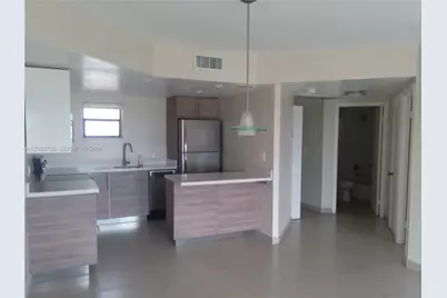8290 Lake Dr #510, Doral, FL 33166 - Photo 2