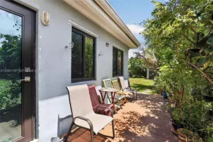 1390 NE 129th St, North Miami, FL 33161 - Photo 22