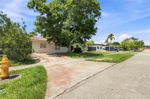 11831 SW 31st St, Miami, FL 33175 - Photo 2