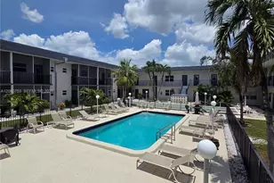 415 NE 2nd St, Hallandale Beach, FL 33009 - Photo 1