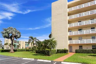 131 SE 3rd Ave, Dania Beach, FL 33004 - Photo 2
