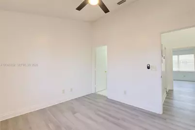 728 SW 122nd Ave, Pembroke Pines, FL 33025 - Photo 22
