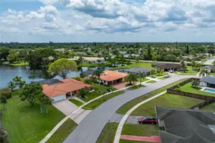 424 Sailboat Cir, Weston, FL 33326 - Photo 10