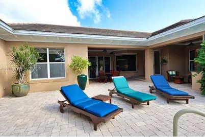 9030 Castle Harbour Cir, Vero Beach, FL 32963 - Photo 8