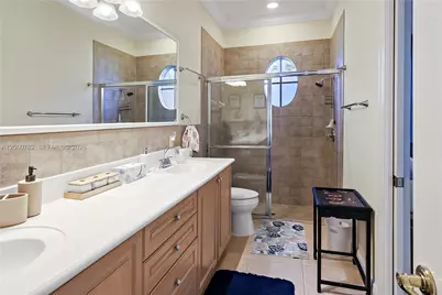 9030 Castle Harbour Cir, Vero Beach, FL 32963 - Photo 36