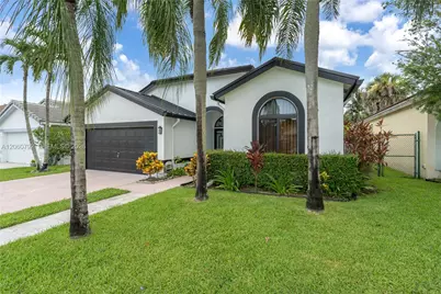 758 Lake Wellington Dr, Wellington, FL 33414 - Photo 4