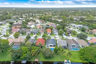 758 Lake Wellington Dr, Wellington, FL 33414 - Photo 46