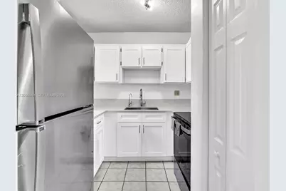 13500 NE 3rd Ct #121, North Miami, FL 33161 - Photo 12