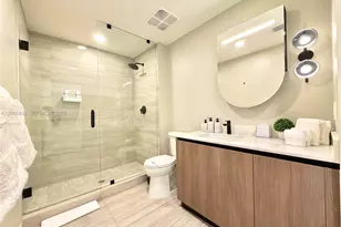 580 72nd St, Miami Beach, FL 33141 - Photo 6