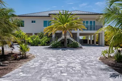 108 Sunrise Dr, Marathon, FL 33050 - Photo 2