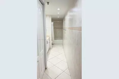 2625 Collins Ave #810, Miami Beach, FL 33140 - Photo 18