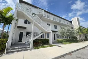 10270 NW 66th St, Doral, FL 33178 - Photo 1