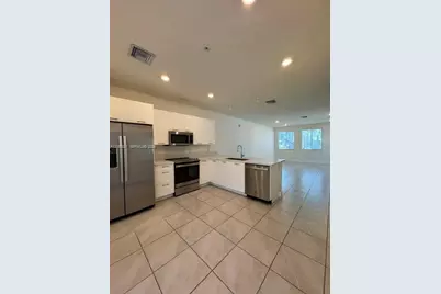 10270 NW 66th St #101, Doral, FL 33178 - Photo 4