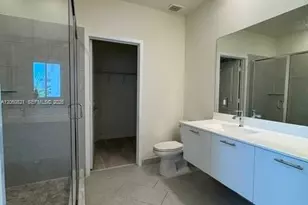 10270 NW 66th St, Doral, FL 33178 - Photo 6