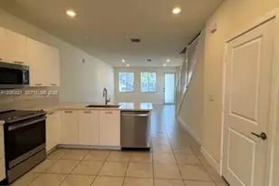 10270 NW 66th St, Doral, FL 33178 - Photo 2