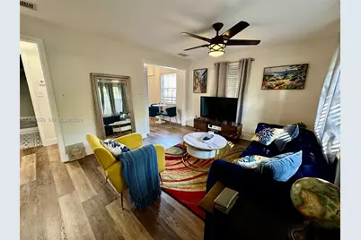 1710 NE 5th Ct #1712, Fort Lauderdale, FL 33301 - Photo 2