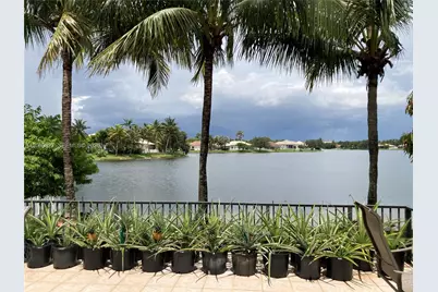 1853 NW 130th Ave, Pembroke Pines, FL 33028 - Photo 16
